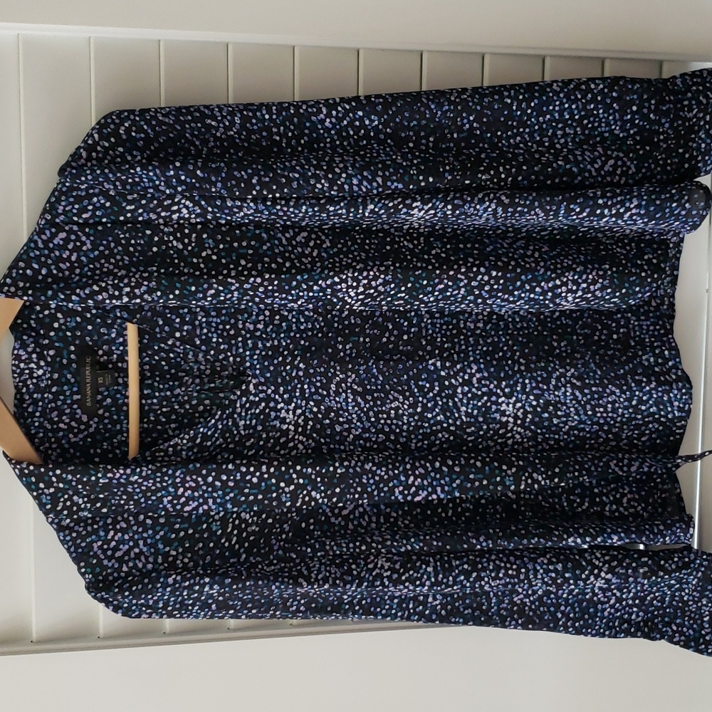 Nwot Banana Republic tie neck top xs